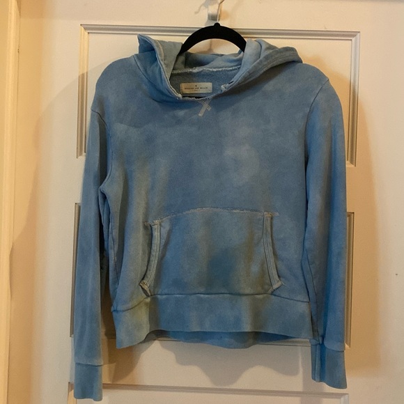 imogene + willie Tops - Imogene + Willie distressed light blue Women’s cotton sweatshirt in size S